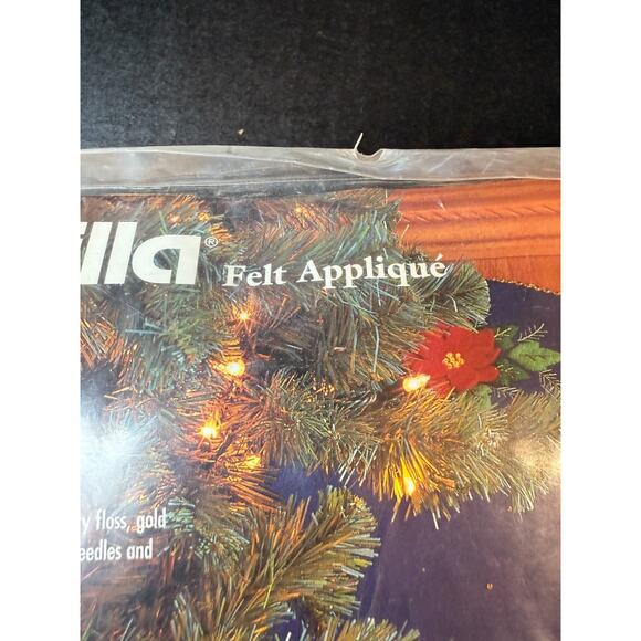 Bucilla Christmas Felt Applique Tree Skirt Kit 83419 Nativity Scene 43" NOS - Picture 3 of 7